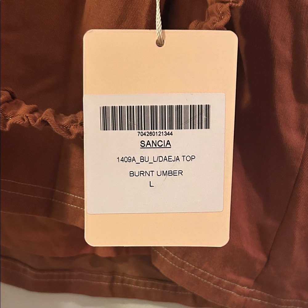 Sleeveless Rust Top - Picture 4 of 4